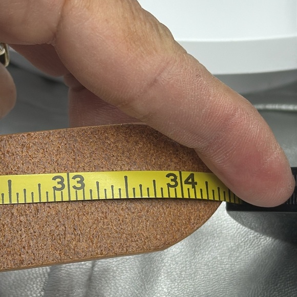 (H)Talbots women's vintage tan Italian leather belt with silver buckle and metal - Picture 9 of 13